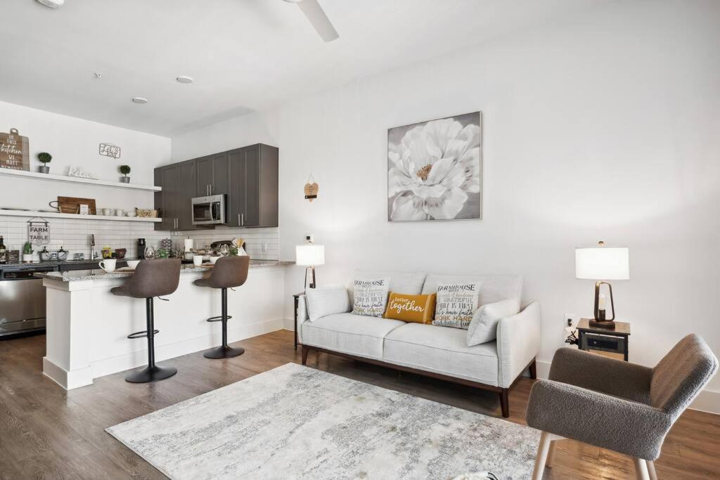Luxurious 1Bd Apt In Austin Suburb フラッガービル エクステリア 写真